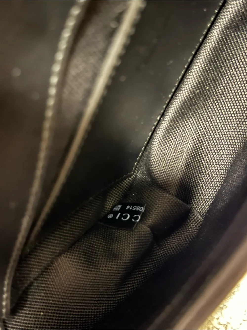 Gucci sleek black